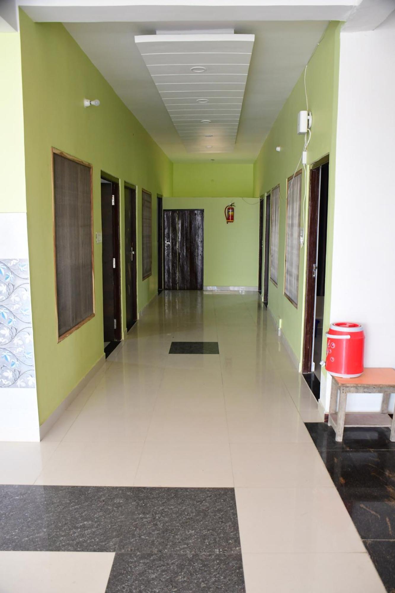 Shree Ram Hotel Ayodhya Esterno foto